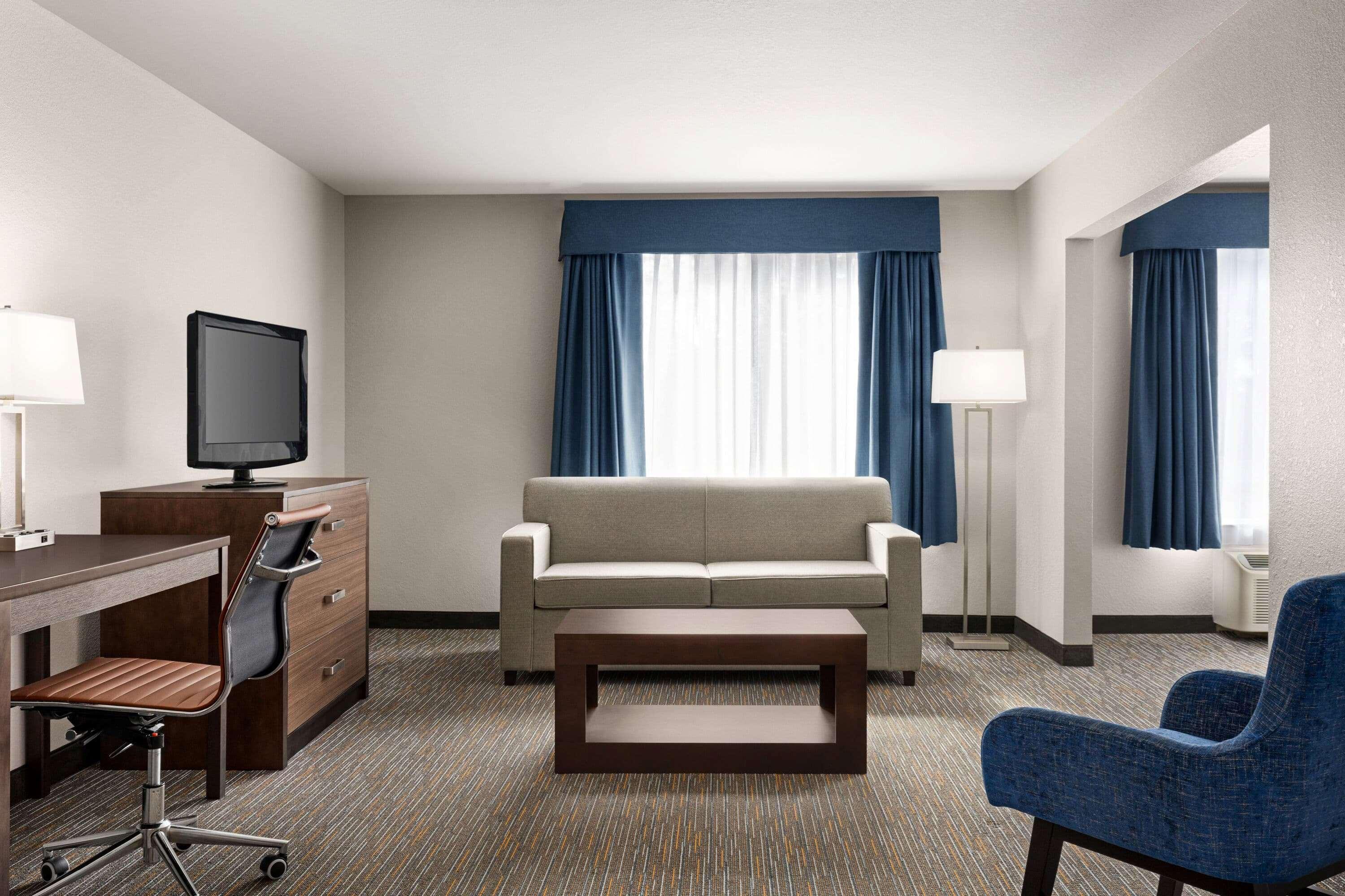 Hotel Wingate By Wyndham Southport Esterno foto